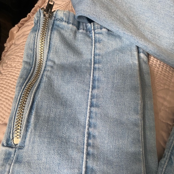 Jean Set - Picture 2 of 3